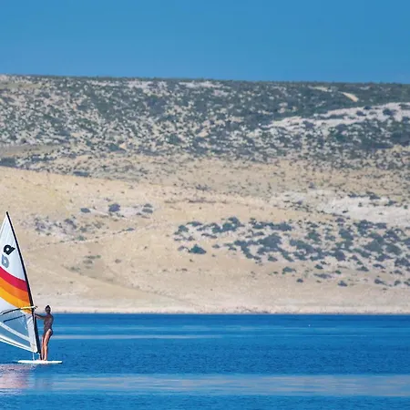 דירה 2 Bedroom Lovely In *