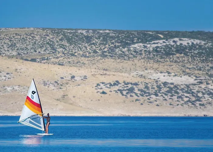 Апартаменты 2 Bedroom Lovely In *