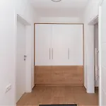 2 Bedroom Lovely In