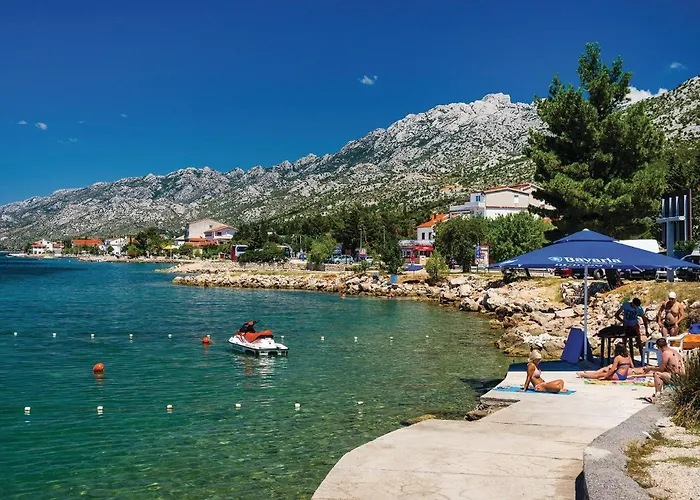 Appartamento 2 Bedroom Lovely In Starigrad Paklenica